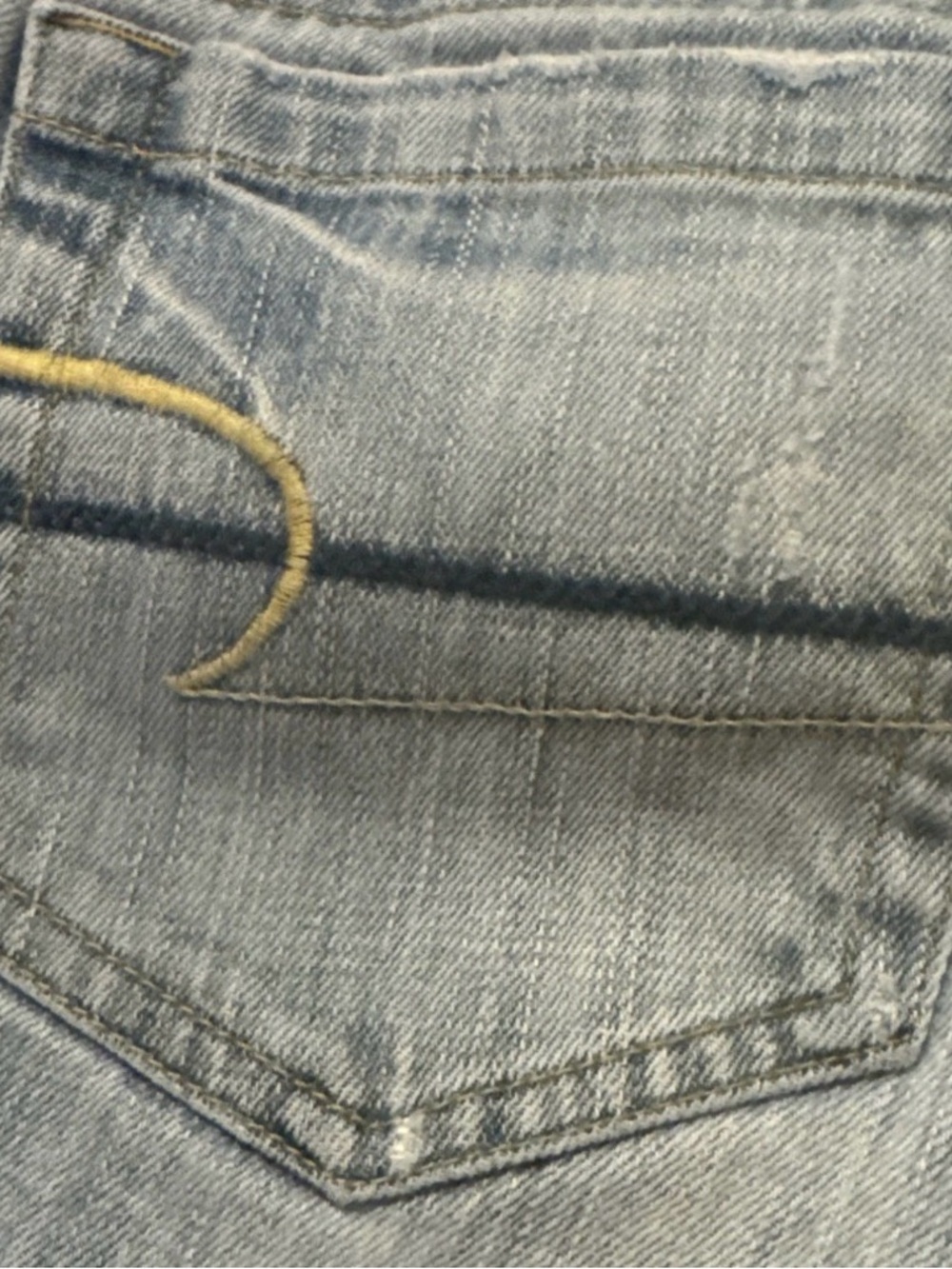 America Eagle Women’s Jeans Bellbottoms Size 10 -Long Distressed Y2K, 2000’s - Picture 6 of 8